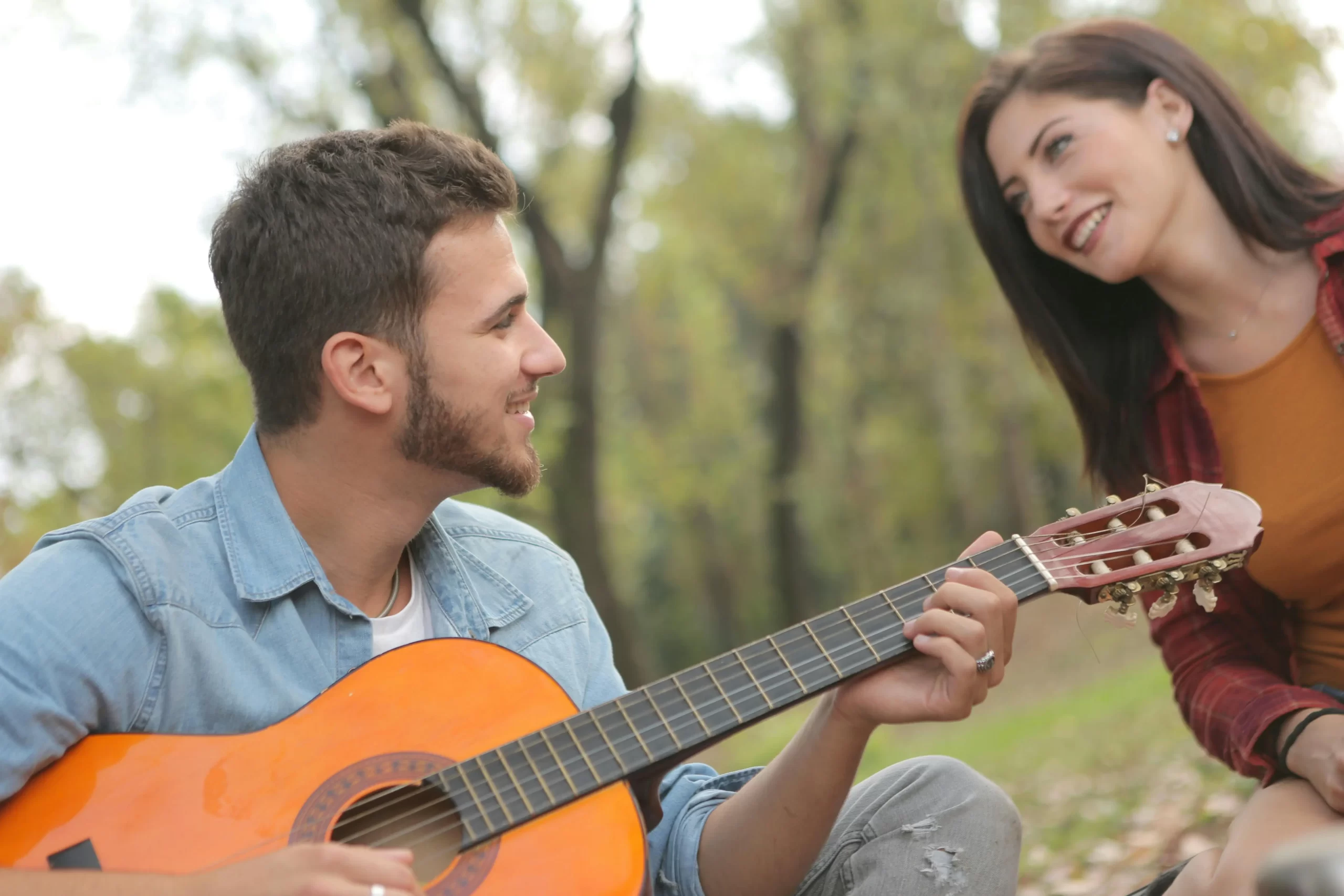 Guia Completo para Iniciantes: Como Aprender a Tocar Violão